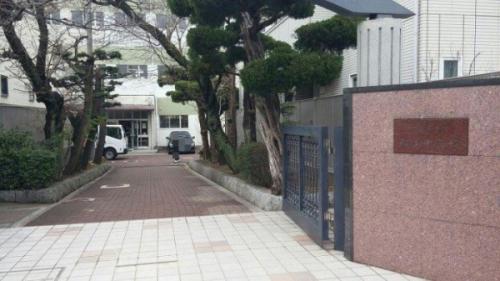 桜山中学校 1700m