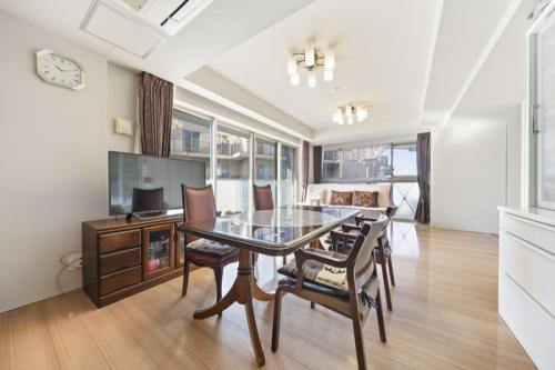 ※販売対象に家具・調度品は含まれません。