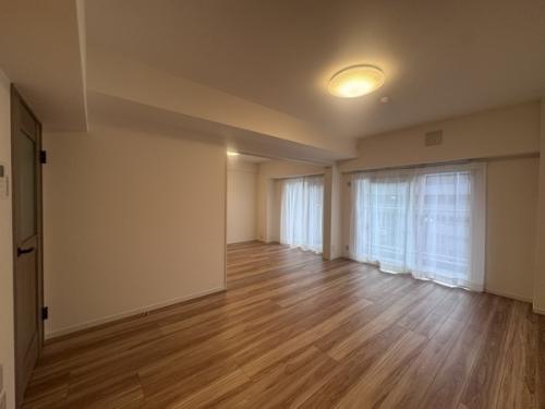 LDKは約１２帖ございます