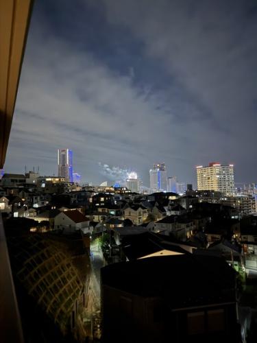 夏や大晦日にはみなとみらいエリアの花火もご覧いただけます。