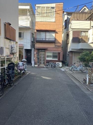 南東側通路から撮影