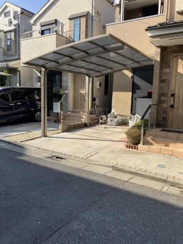 カーポート（車種による）