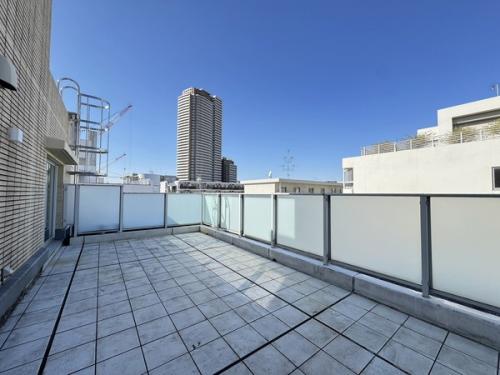 ルーフバルコニー(スロップシンク有)