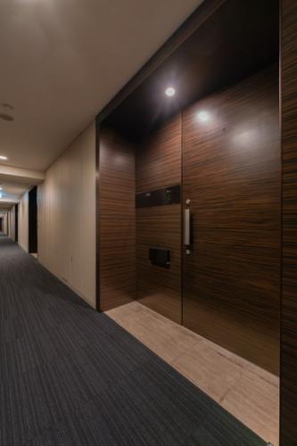 ホテルライクな内廊下設計です。