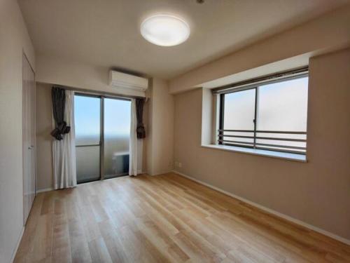 約8帖の洋室