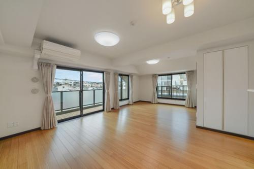 角住戸につき、2面採光で明るく開放的な居住空間