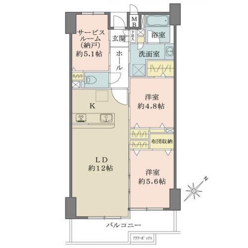 キッチン：カウンター上部に吊戸棚がない開放的な空間