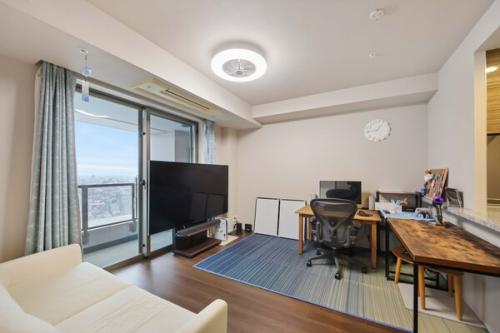 リビング：10.3帖／南向きの明るいリビング