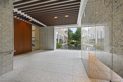 《トリプルセキュリティ、24時間有人管理》