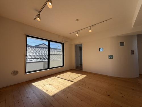 専有面積61.88m2、2026年2月室内リフォーム実施。