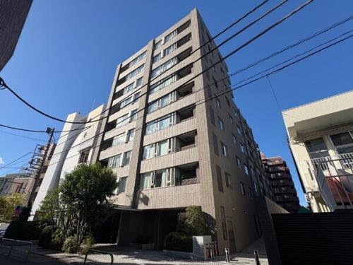 2008年築丸紅分譲の地上9階建てマンション