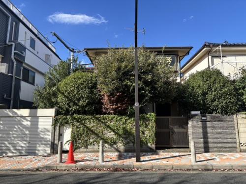 約179平米の整形地。建築条件無し。お好きなハウスメーカーをお選びいただけます。 約179平米の整形地。建築条件無し。お好きなハウスメーカーをお選びいただけます。