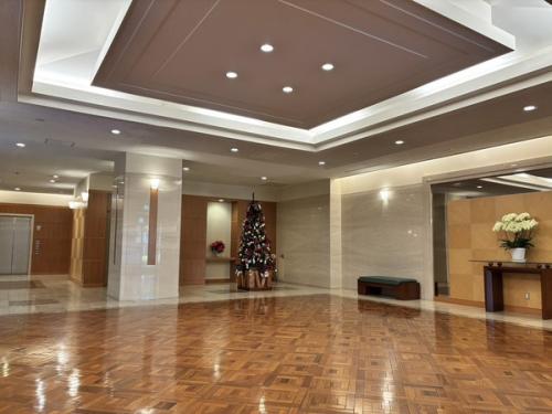 2002年3月築、総戸数294戸の大規模タワーレジデンス。