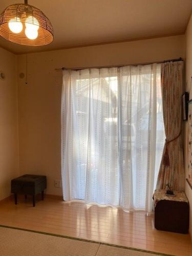 リビングに隣接した約5.2帖の和室です。