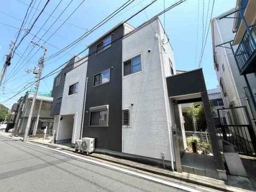 各居室や洗面所、浴室、トイレなどに窓があり、通風良好