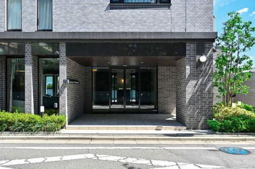 ・邸宅感を演出したエントランスアプローチ