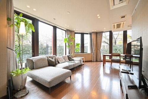 ※販売対象に家具・調度品は含まれません。