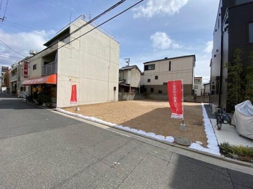 全体のうち、中心から東側部分が対象地となります。