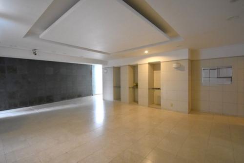 エントランスホール