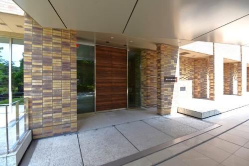 グランサウスエントランス