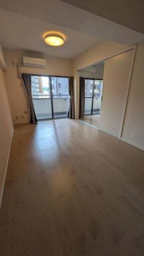 バルコニー側洋室約7.9帖