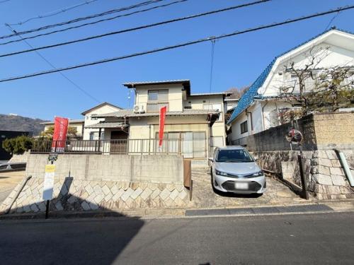 現地外観写真です。駐車2台可能です【車種による】