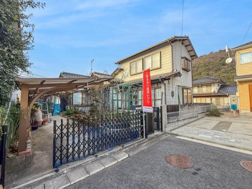 現地土地写真です。建物は解体して更地の状態でお引渡しを行います。