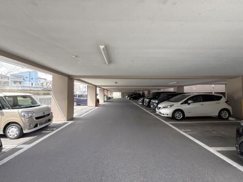 平面駐車場