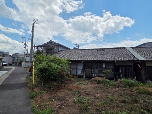 建物は売主様負担で解体予定