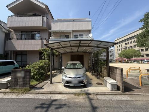 現地外観写真です。
