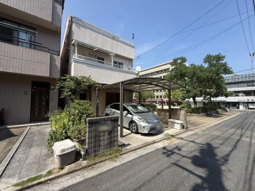 現地外観写真です。