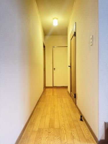 2階、廊下写真です。