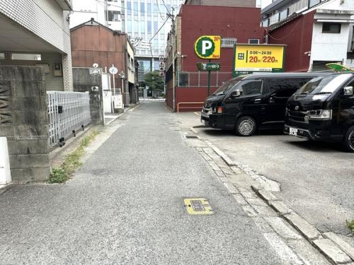 前面道路部分。 前面道路部分。