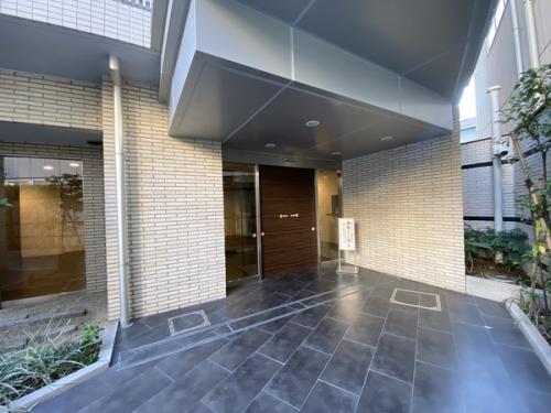 居住者を出迎えてくれるエントランス