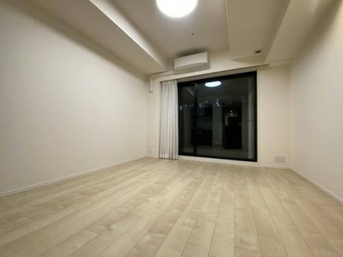 アウトフレーム工法により、家具の配置がしやすい室内空間