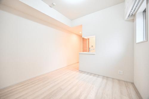 リビングダイニングの天高は2.5mあり、圧迫感なく開放的にお過ごしいただけます。