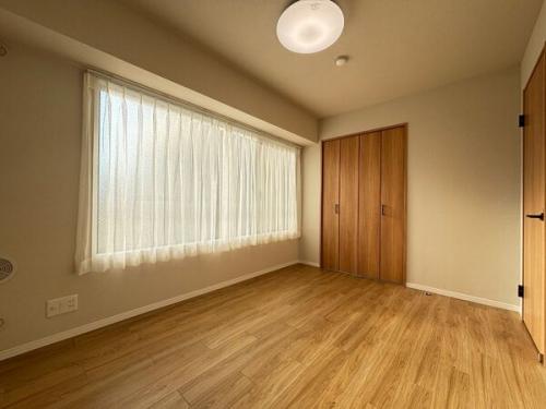 約6帖の洋室2026年3月リフォーム実施※家具・調度品は販売対象に含みません。