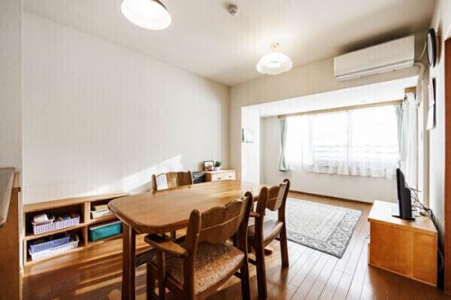 南西向きにつき陽当り良好。角部屋ですので風通しが良いのもおすすめポイントです。