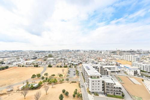 天候によっては東京スカイツリー、東京湾、富士山が望めます。