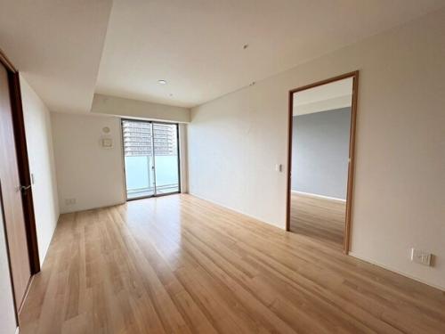 陽当りの良いLDは約12.5帖のゆったりとした空間。