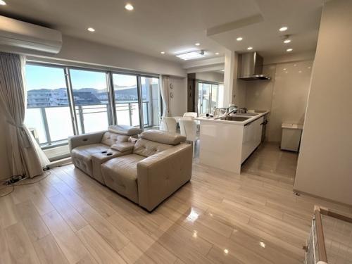 ※販売対象に調度品は含まれません(家具類の撤去は要相談)。