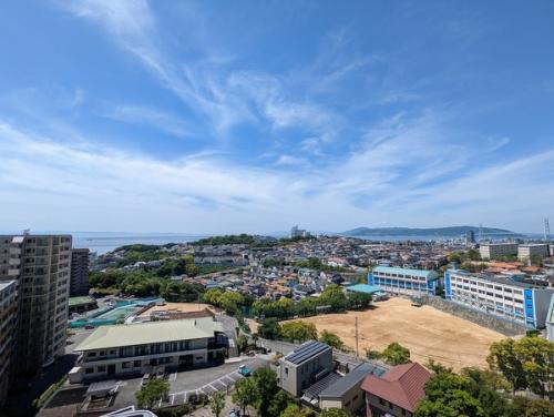 リビング・バルコニーから海を望む眺望は開放感があり夕景も綺麗です。
