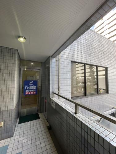店舗入り口 店舗入り口