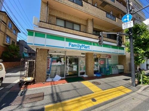 ファミリーマート大島二丁目店 約230m