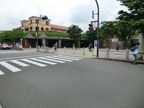 東急東横線・目黒線「田園調布」駅 約1200m