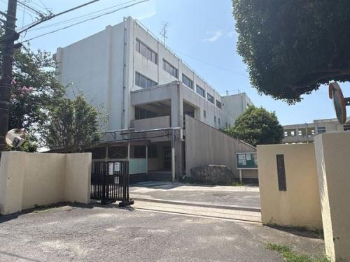 市川市立第三中学校 約2700m