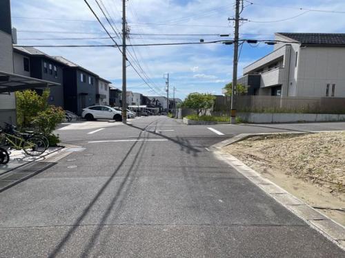 前面道路（南側）