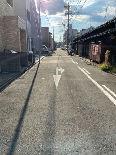西側道路