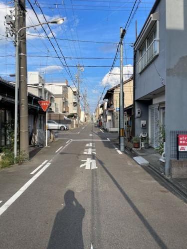 東側道路