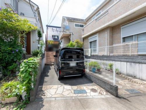 駐車場（2024年07月撮影）